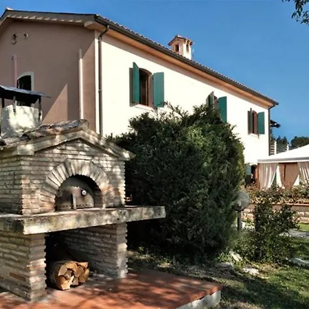Via Monte Colombo Villa *